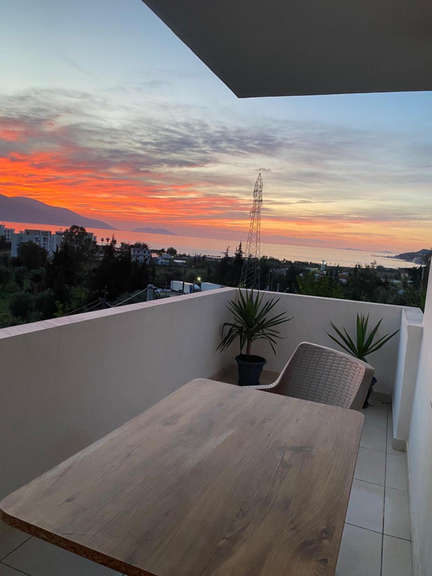 Apartament Radhime Вльора Екстер'єр фото